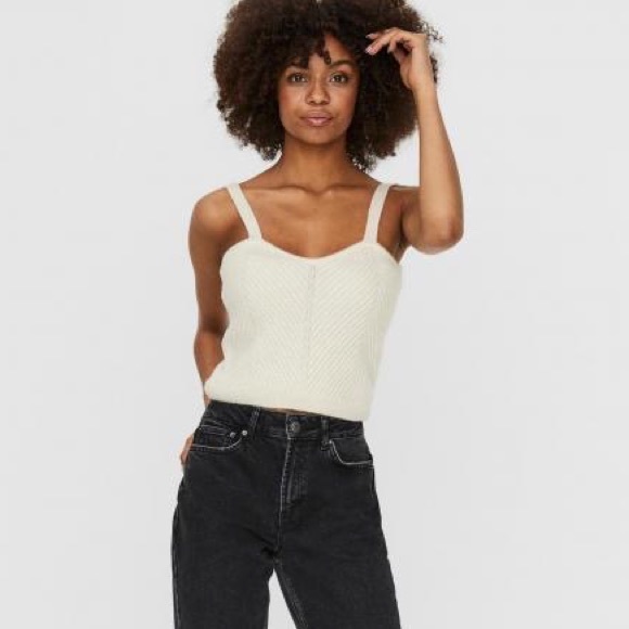 ⚡️ BRAND NEW ⚡️ Vero Moda Knitted Cami - Picture 3 of 3